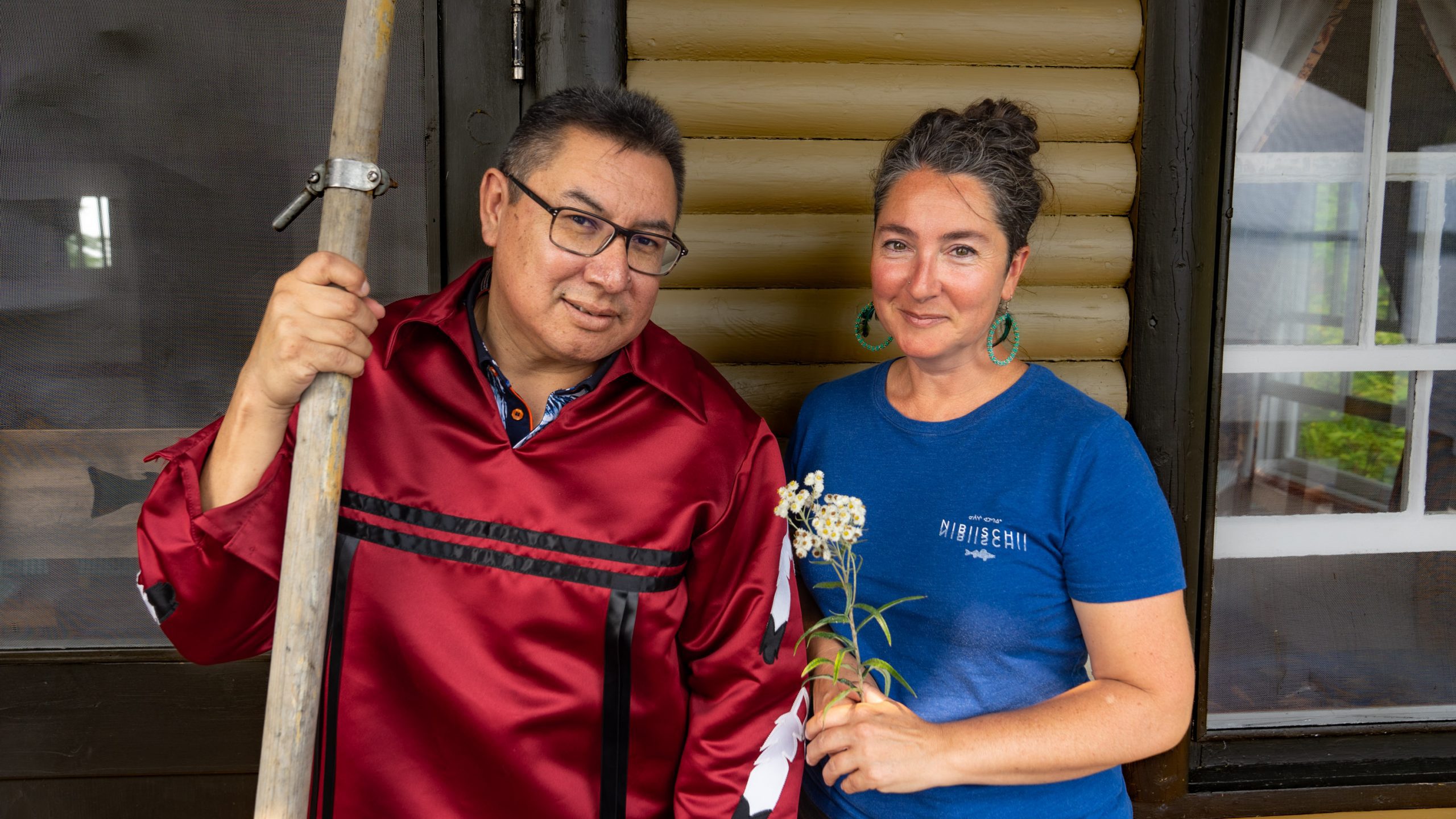 Mireille Gravel et Gerald Longchap au Lac Waconichi à Nibiischii